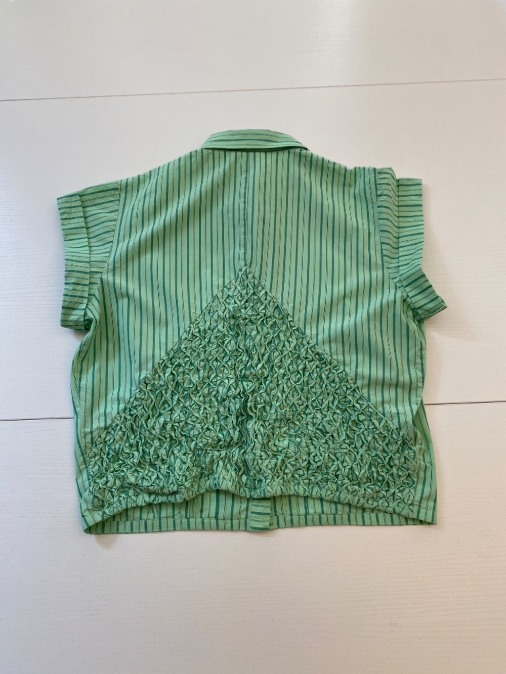 Maeve Collared Shrunken Button Down Blouse in Green Size Medium - Picture 6 of 11